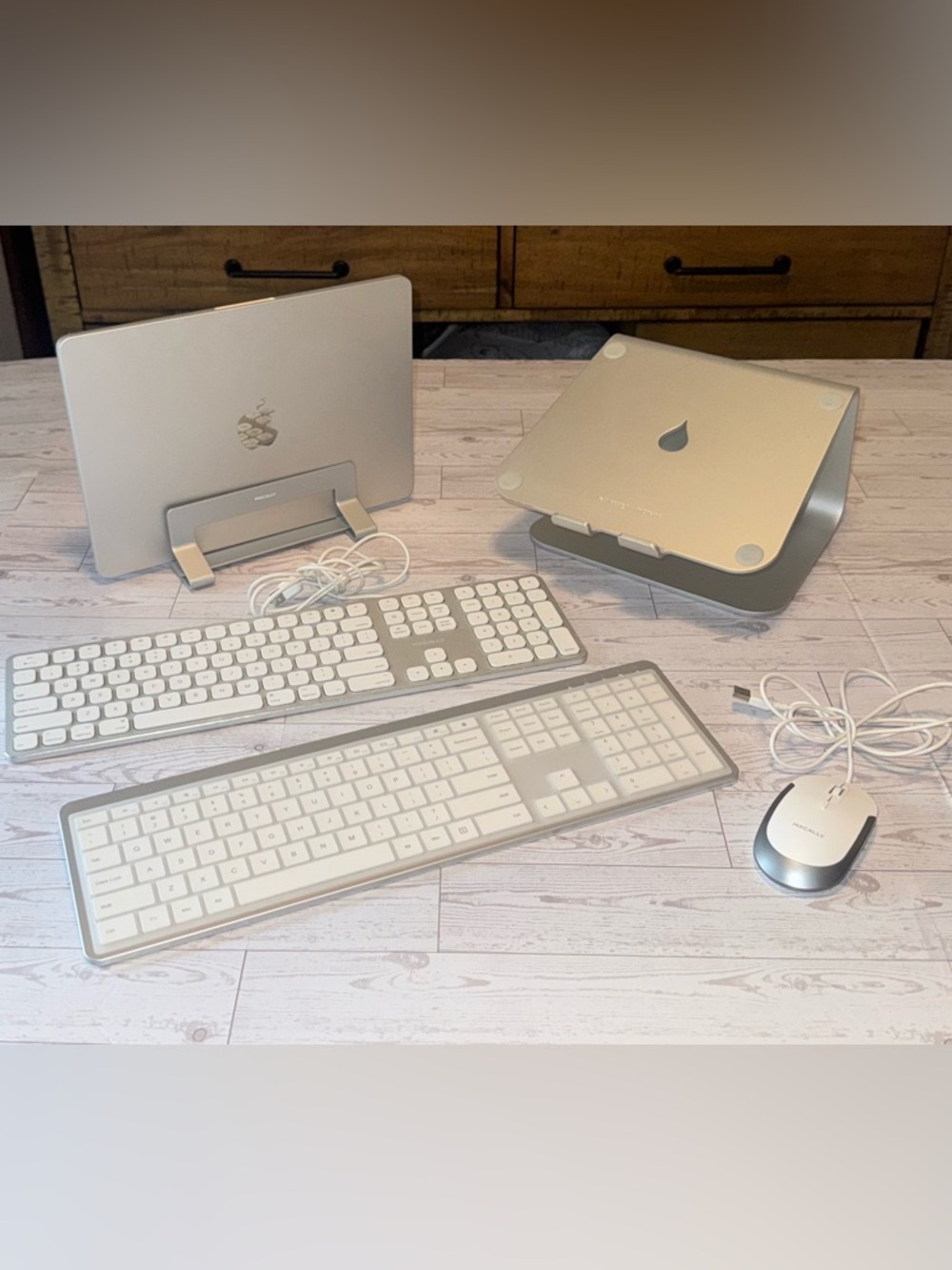 5 - Piece Computer / Laptop Peripheral Desk Set Up - (Over $195 value!)